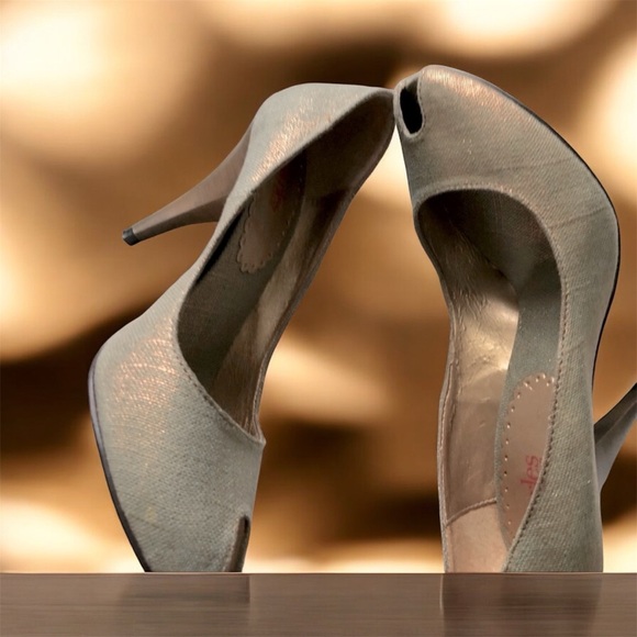 Incredible  - Vintage Charles David stunning peep toe heels never worn. - Picture 3 of 7